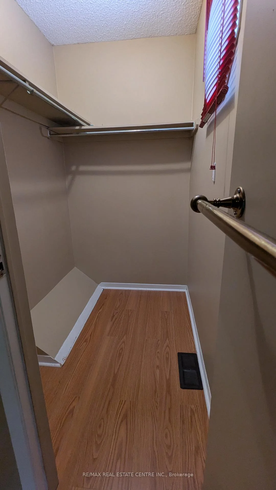 Photo 23 of 1537 Cuthbert Avenue, Mississauga, East Credit — HOMEH