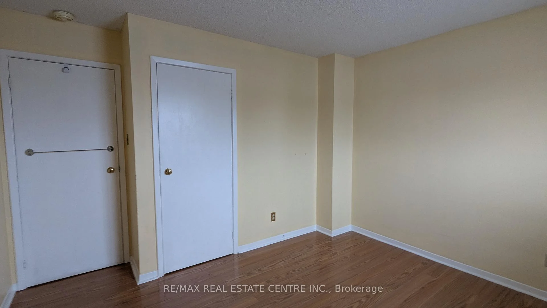 Photo 38 of 1537 Cuthbert Avenue, Mississauga, East Credit — HOMEH
