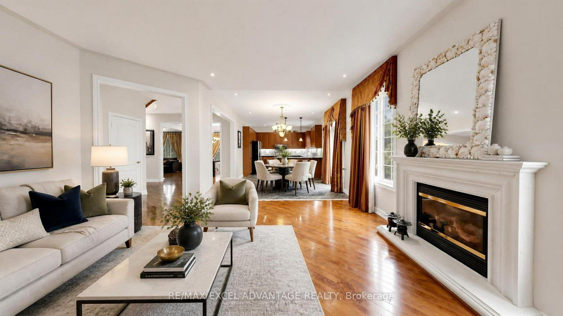 Photo 13 of 42 Adastra Crescent, Markham, Victoria Manor-Jennings Gate — HOMEH