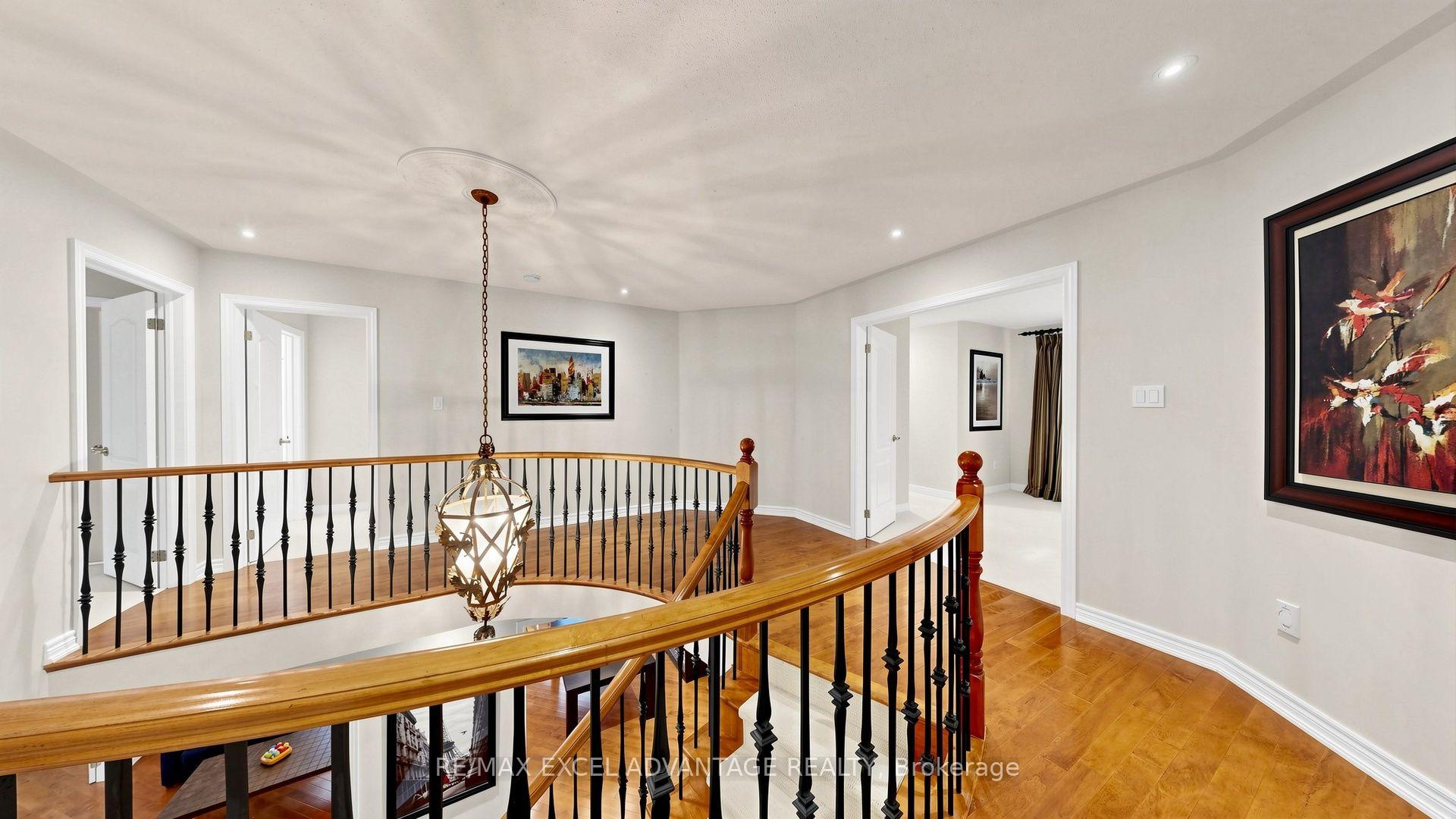 Photo 19 of 42 Adastra Crescent, Markham, Victoria Manor-Jennings Gate — HOMEH