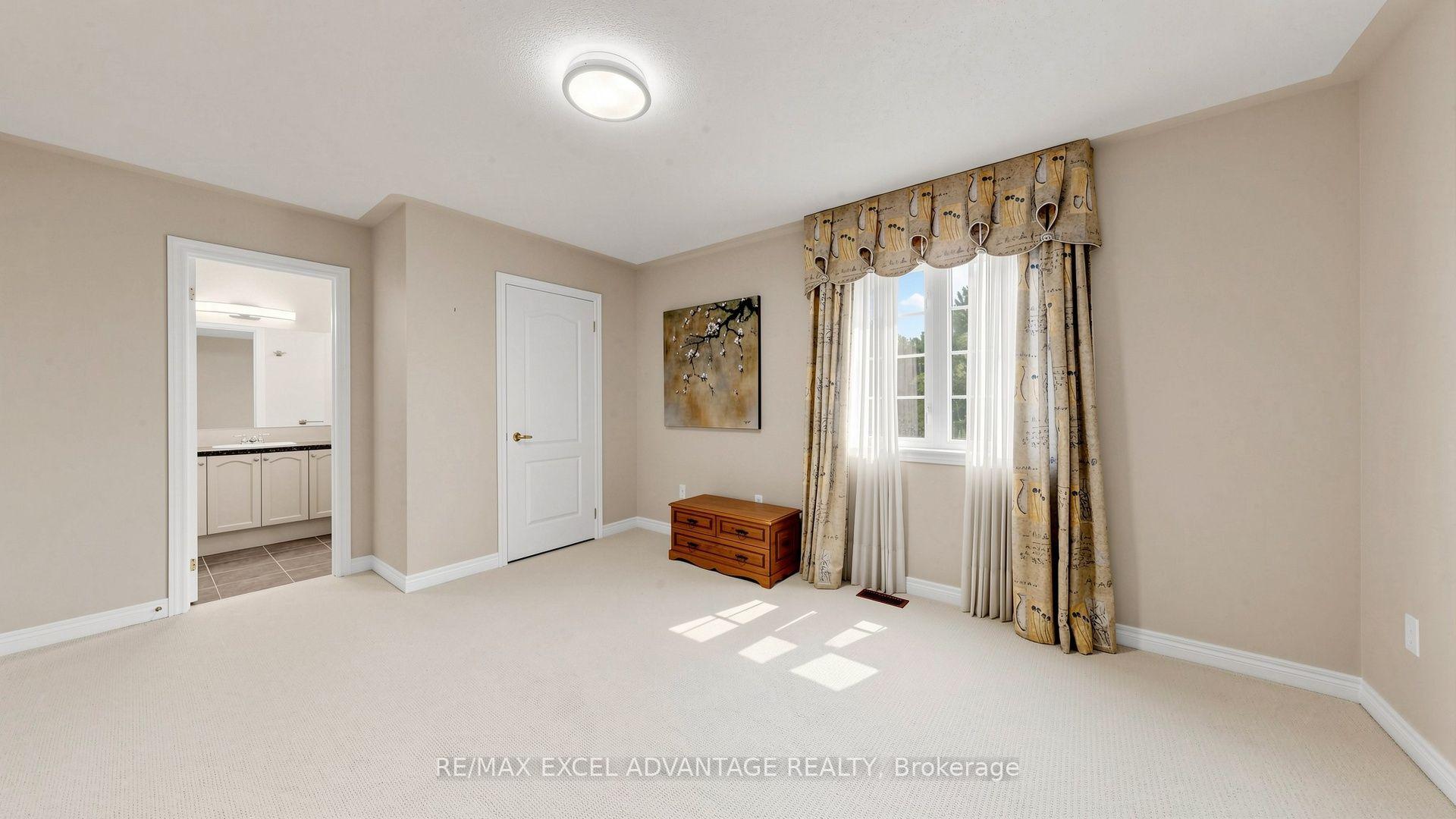 Photo 33 of 42 Adastra Crescent, Markham, Victoria Manor-Jennings Gate — HOMEH