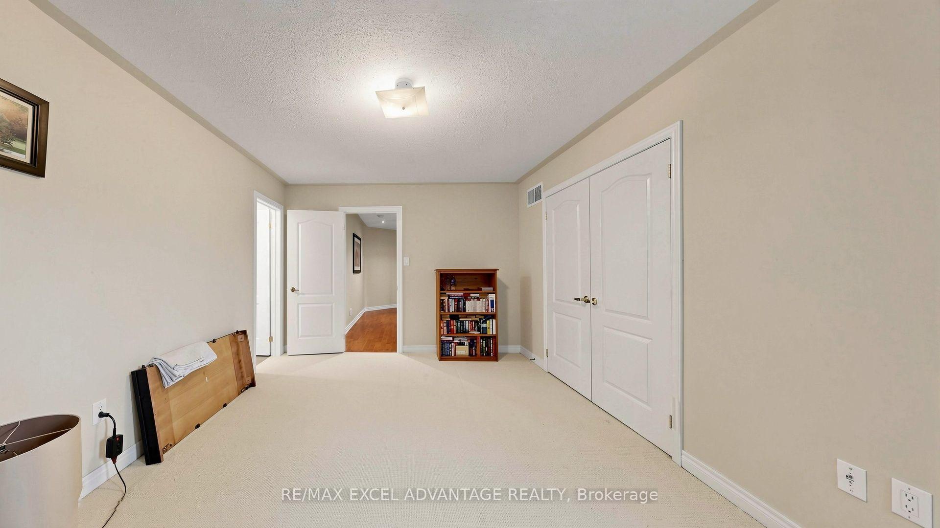Photo 34 of 42 Adastra Crescent, Markham, Victoria Manor-Jennings Gate — HOMEH