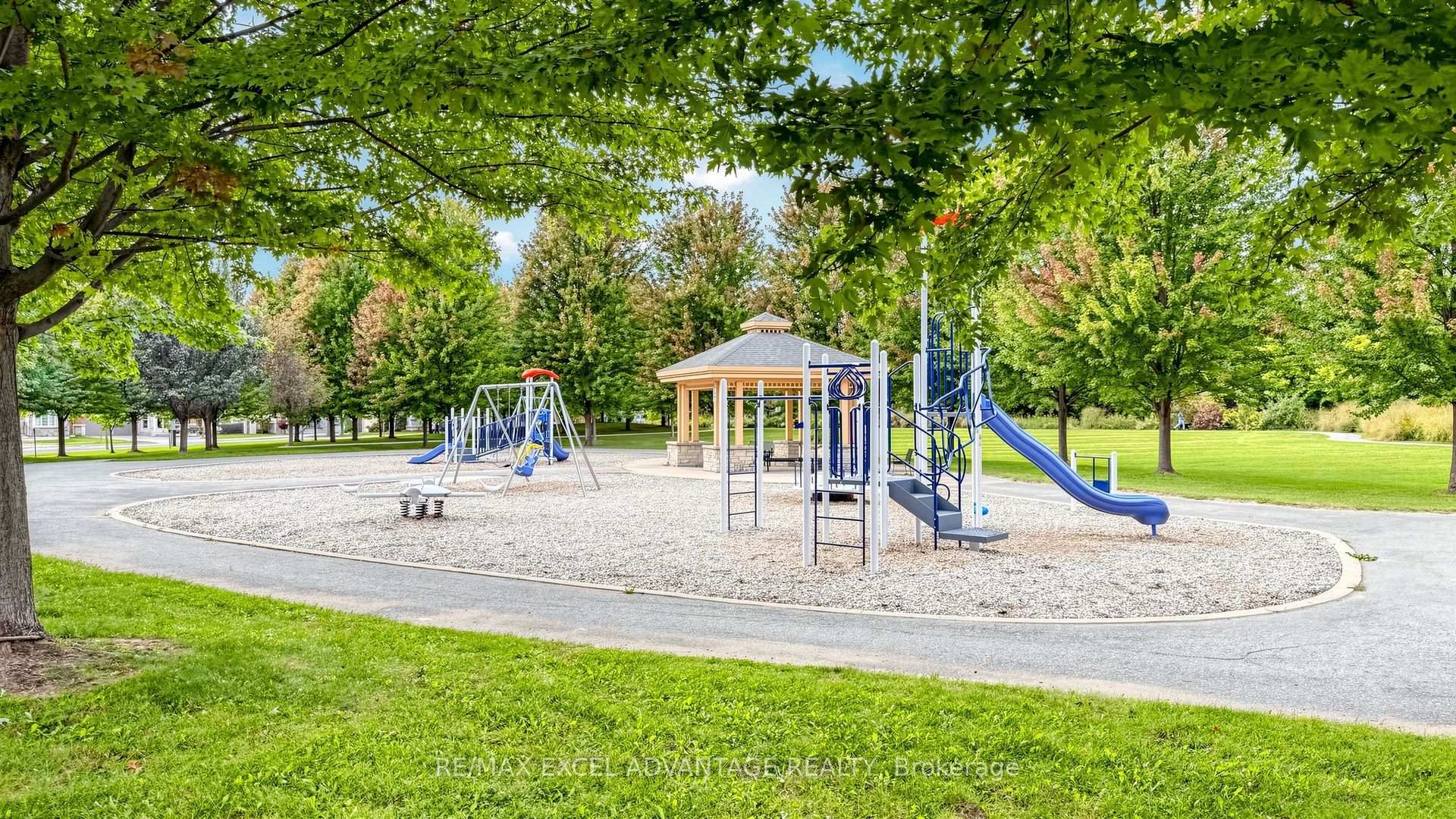 Photo 42 of 42 Adastra Crescent, Markham, Victoria Manor-Jennings Gate — HOMEH