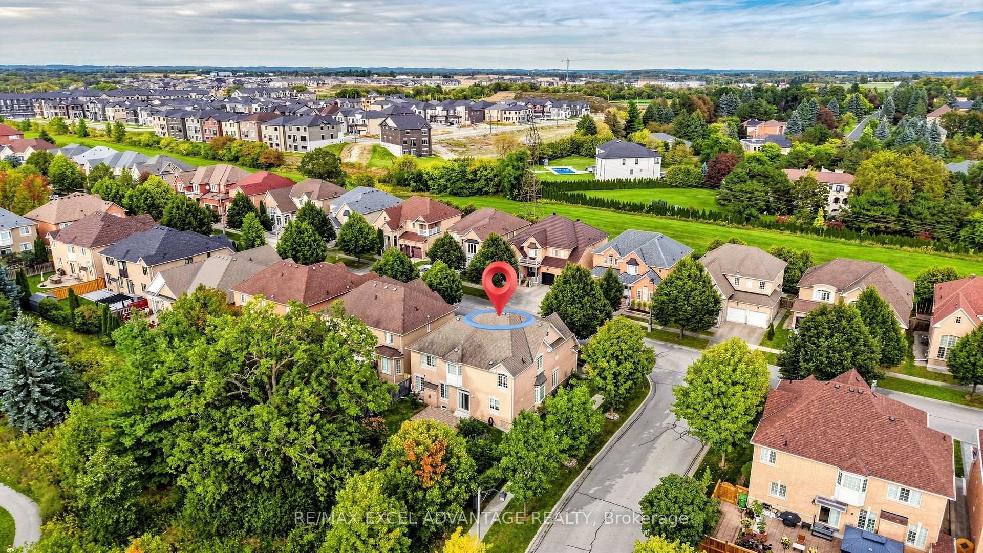 Photo 44 of 42 Adastra Crescent, Markham, Victoria Manor-Jennings Gate — HOMEH