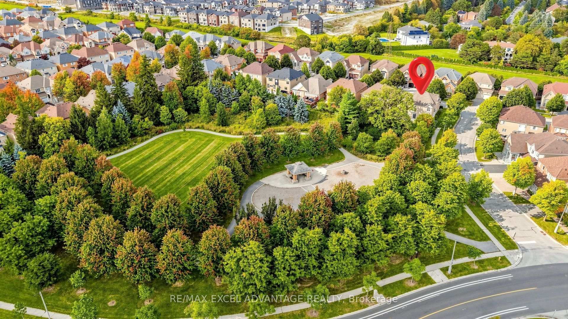 Photo 49 of 42 Adastra Crescent, Markham, Victoria Manor-Jennings Gate — HOMEH