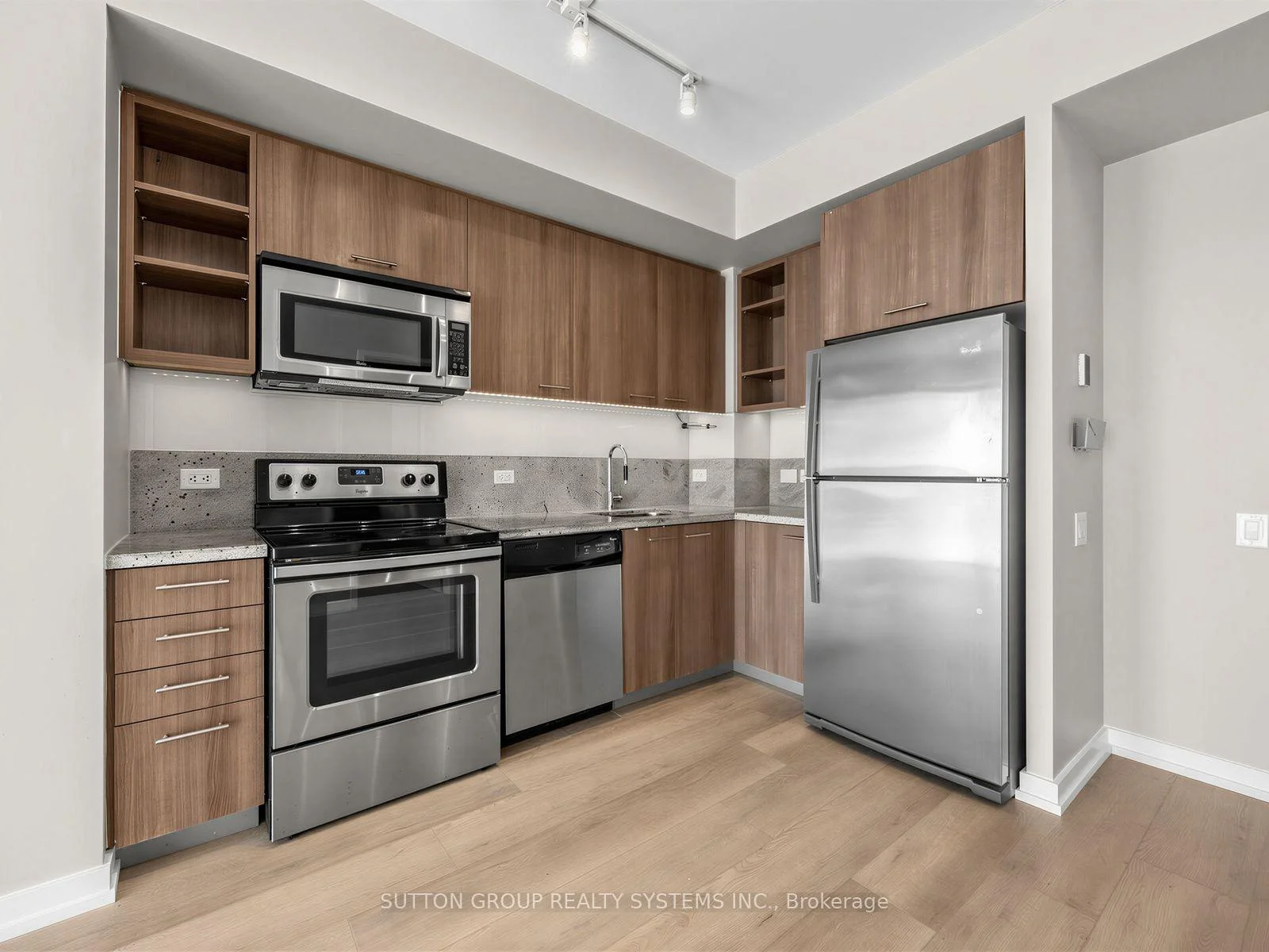 Photo 7 of Unit 907, 70 Distillery Lane, Toronto, Waterfront Communities — HOMEH