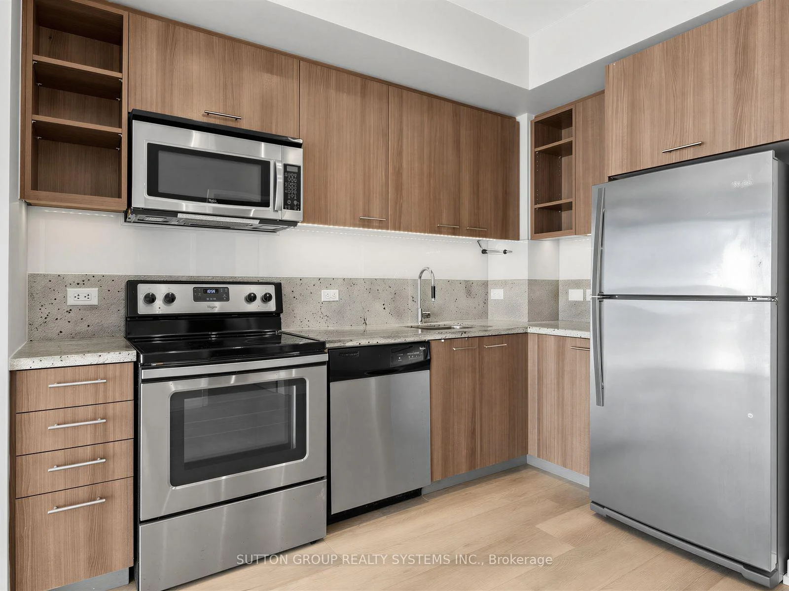 Photo 8 of Unit 907, 70 Distillery Lane, Toronto, Waterfront Communities — HOMEH