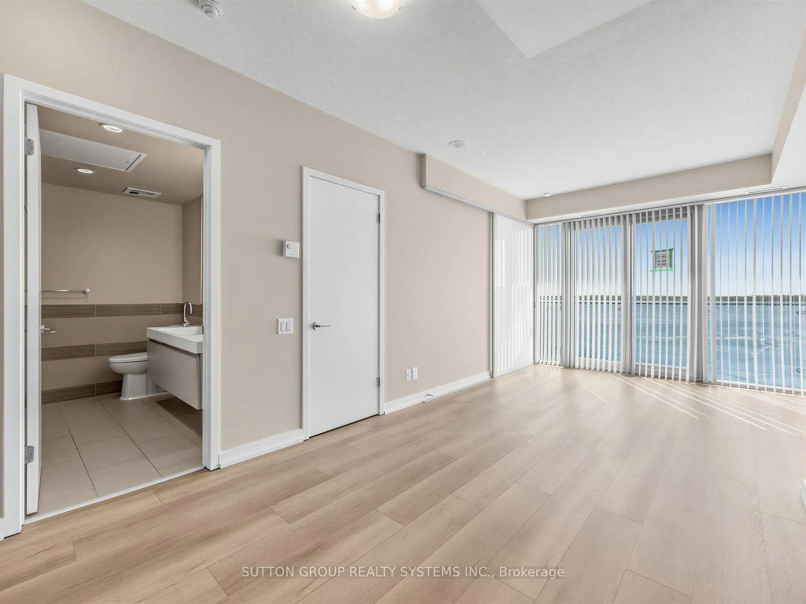 Photo 10 of Unit 907, 70 Distillery Lane, Toronto, Waterfront Communities — HOMEH