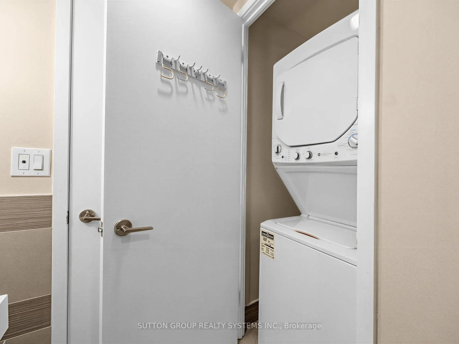 Photo 16 of Unit 907, 70 Distillery Lane, Toronto, Waterfront Communities — HOMEH