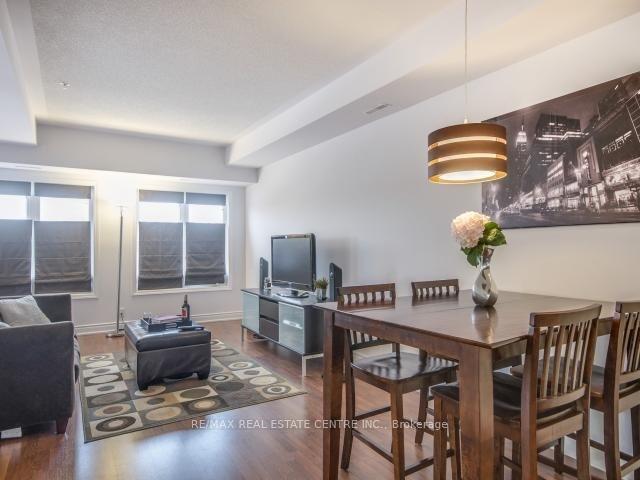 Photo 5 of Unit 208, 5 Richgrove Drive E, Etobicoke, Willowridge-Martingrove-Richview — HOMEH