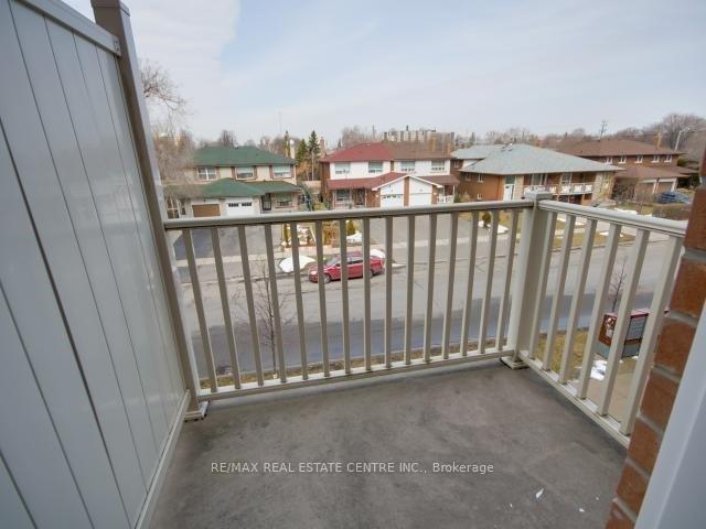 Photo 6 of Unit 208, 5 Richgrove Drive E, Etobicoke, Willowridge-Martingrove-Richview — HOMEH