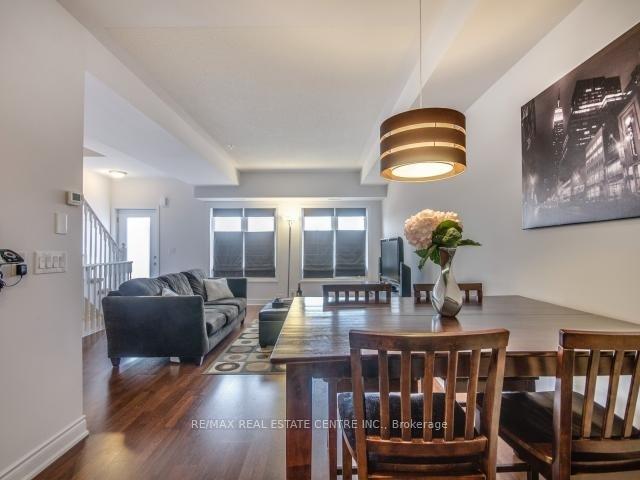 Photo 7 of Unit 208, 5 Richgrove Drive E, Etobicoke, Willowridge-Martingrove-Richview — HOMEH