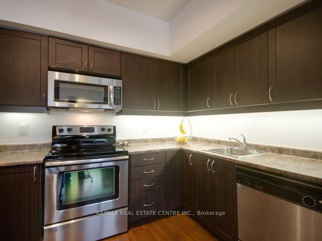 Photo 8 of Unit 208, 5 Richgrove Drive E, Etobicoke, Willowridge-Martingrove-Richview — HOMEH