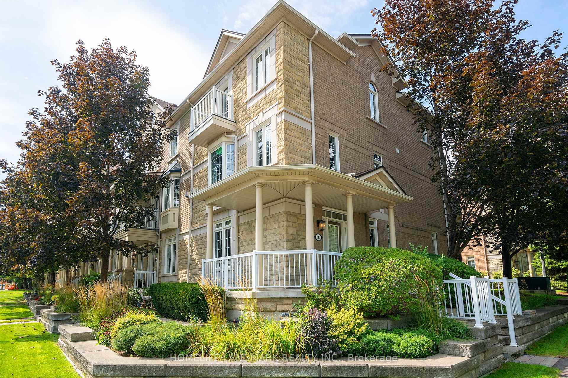 Front of Unit 15, 130 Park Street E