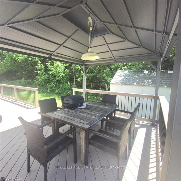 Photo 6 of Unit 158, 580 Beavercreek Road, Waterloo, Columbia Forest — HOMEH