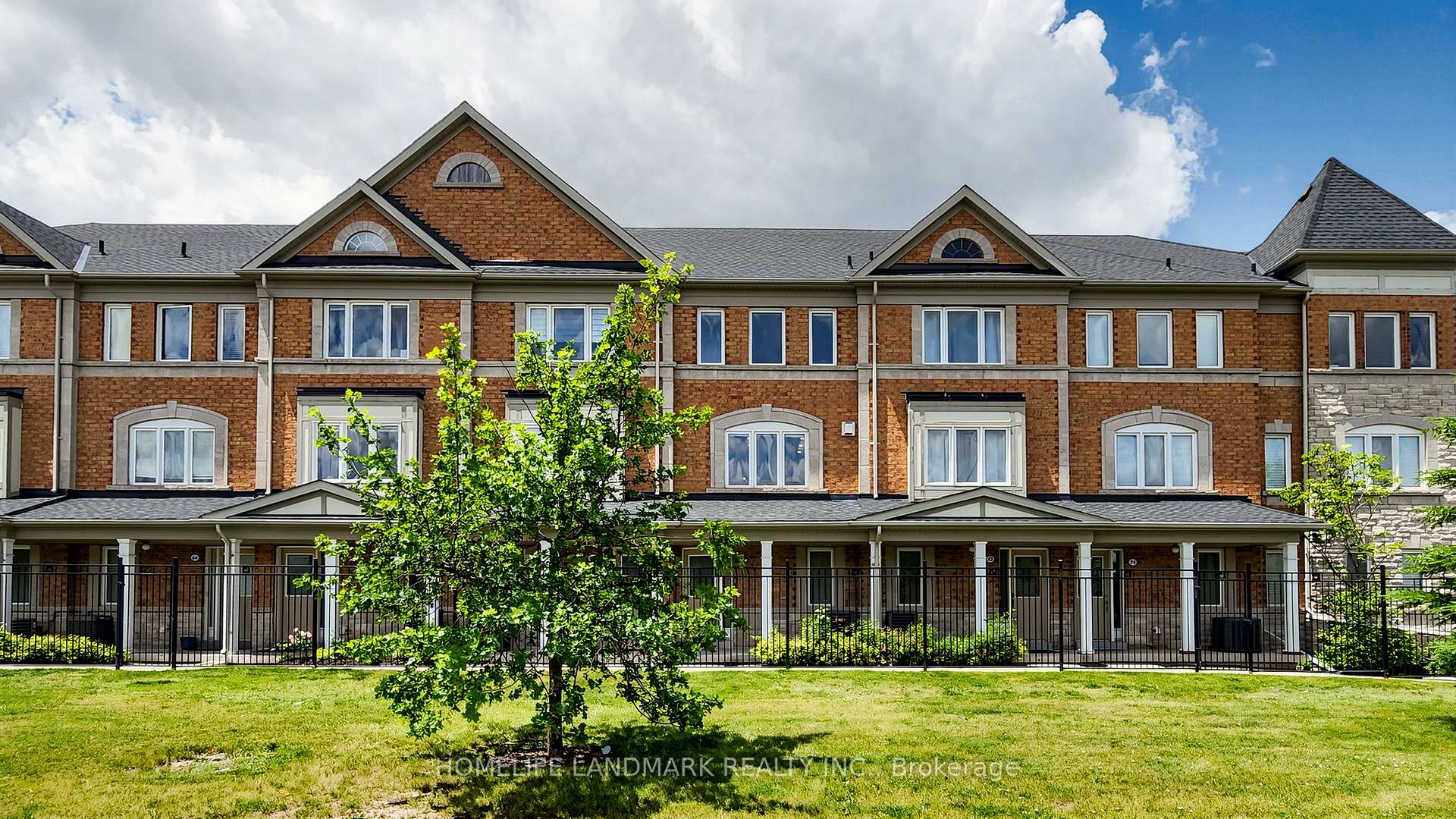 Photo 1 of 70 Sanctuary Way, Markham, Greensborough — HOMEH