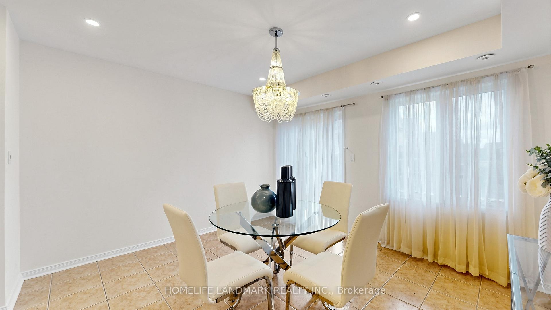Photo 12 of 70 Sanctuary Way, Markham, Greensborough — HOMEH
