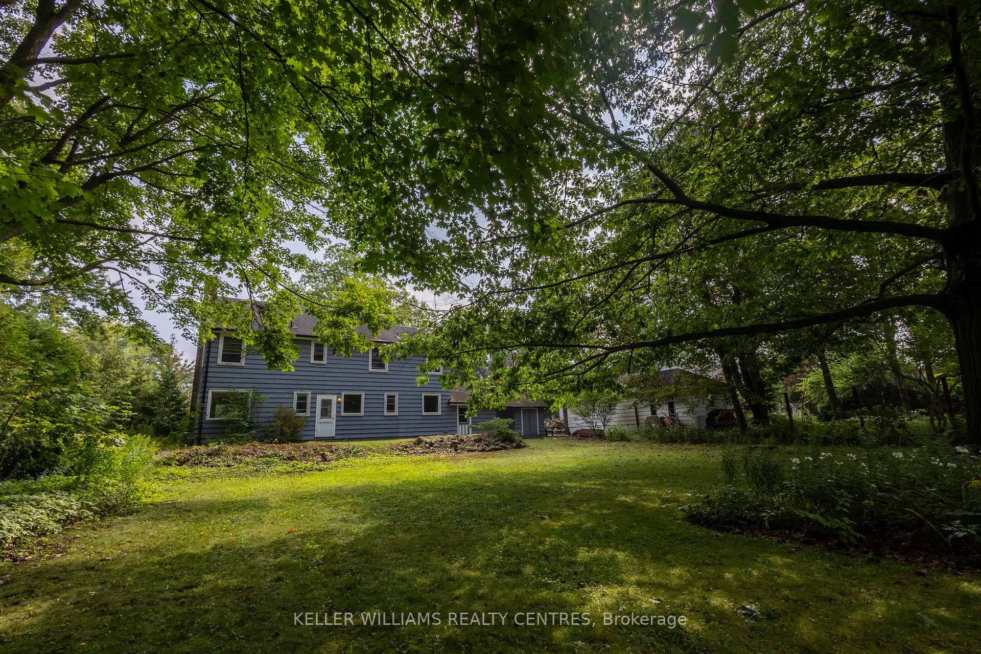 Photo 3 of 34 Cousins Drive, Aurora, Aurora Village — HOMEH