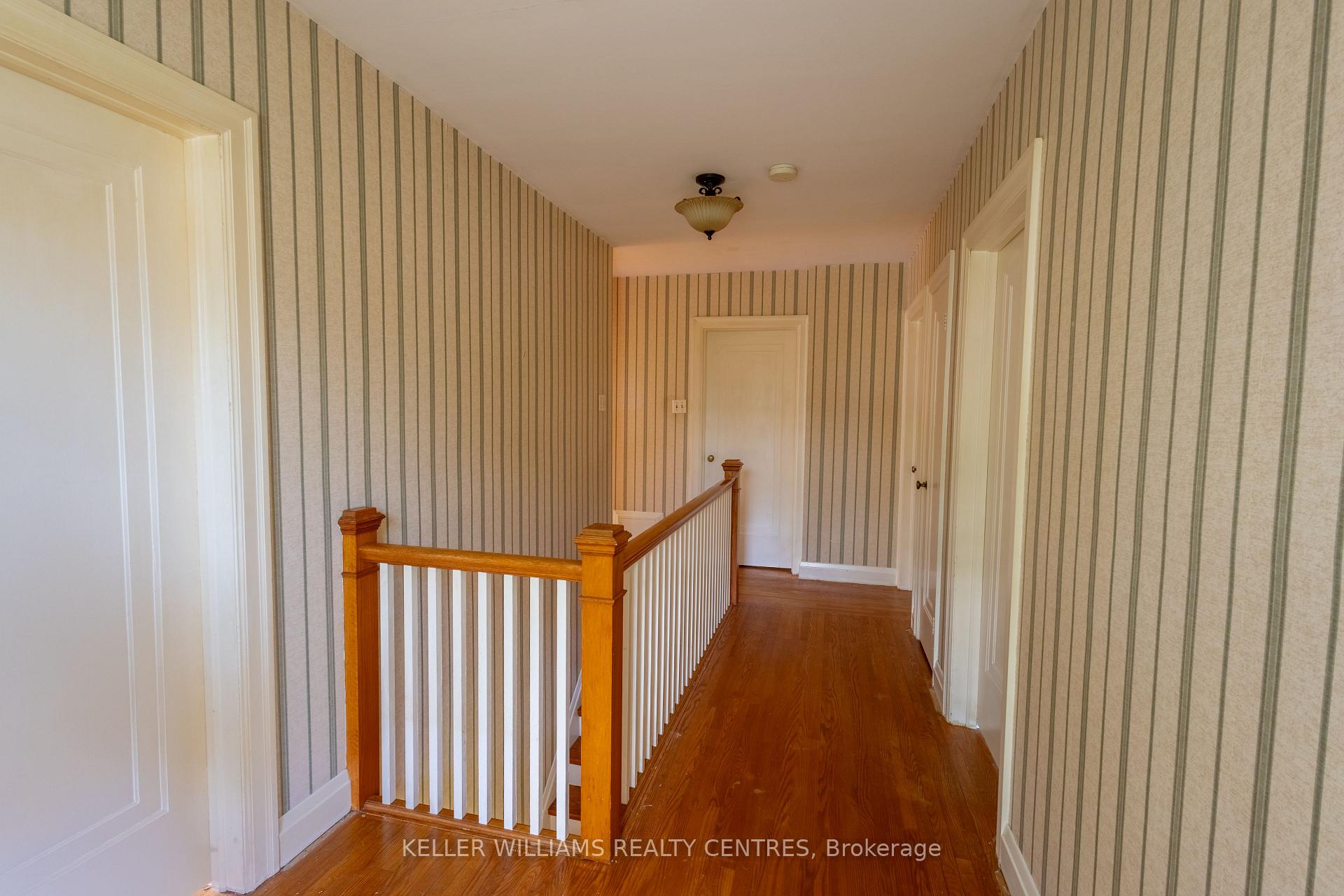 Photo 17 of 34 Cousins Drive, Aurora, Aurora Village — HOMEH