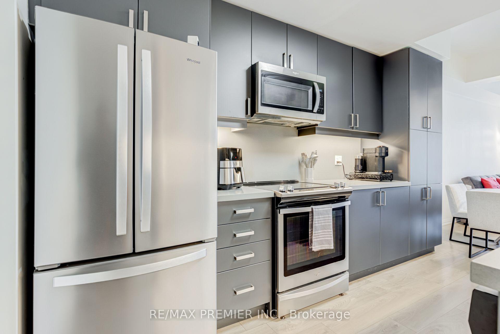 Photo of Unit 5, 1010 Portage Parkway