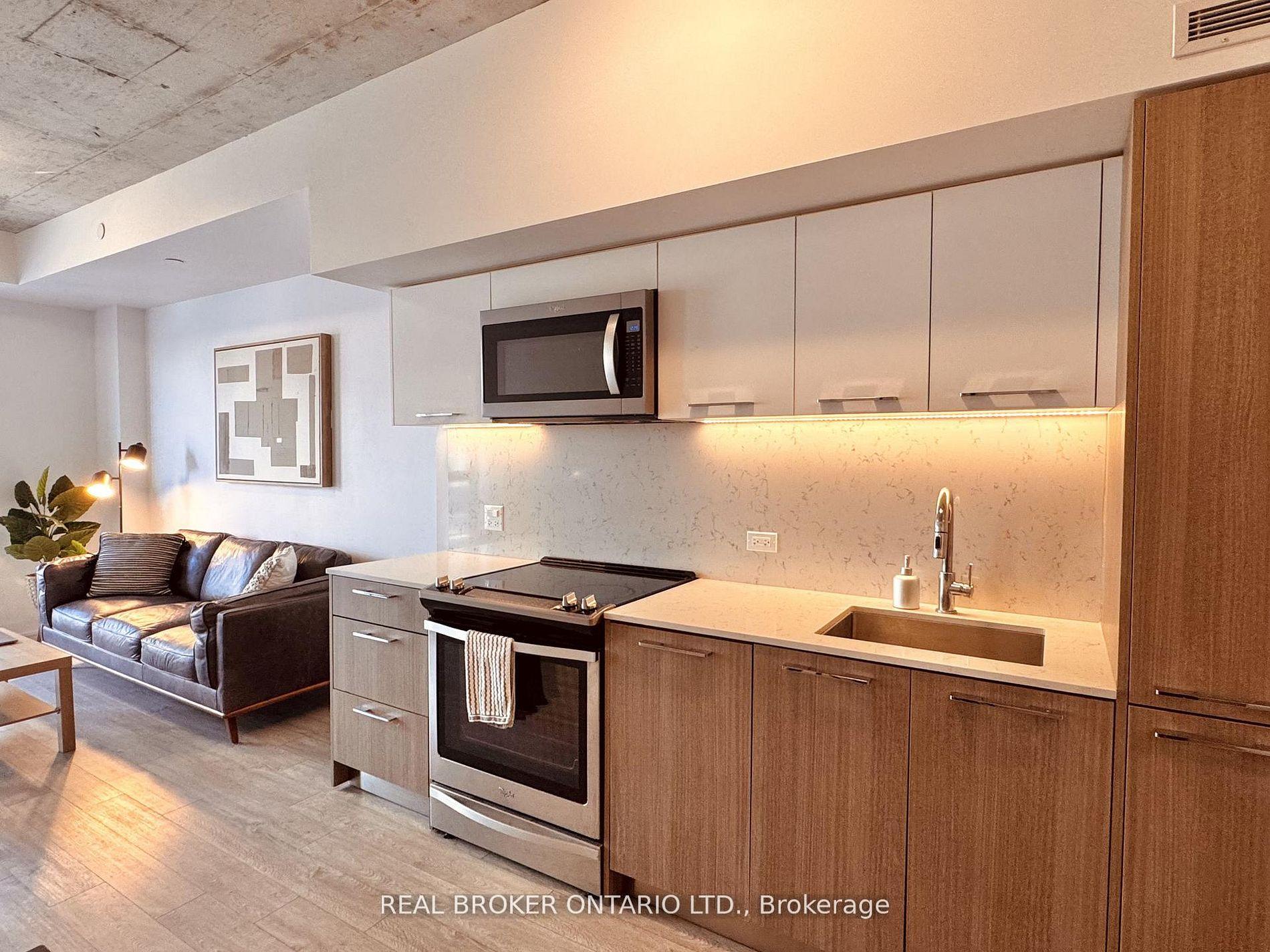 Photo 4 of Unit 717, 15 Baseball Place, Toronto, South Riverdale — HOMEH