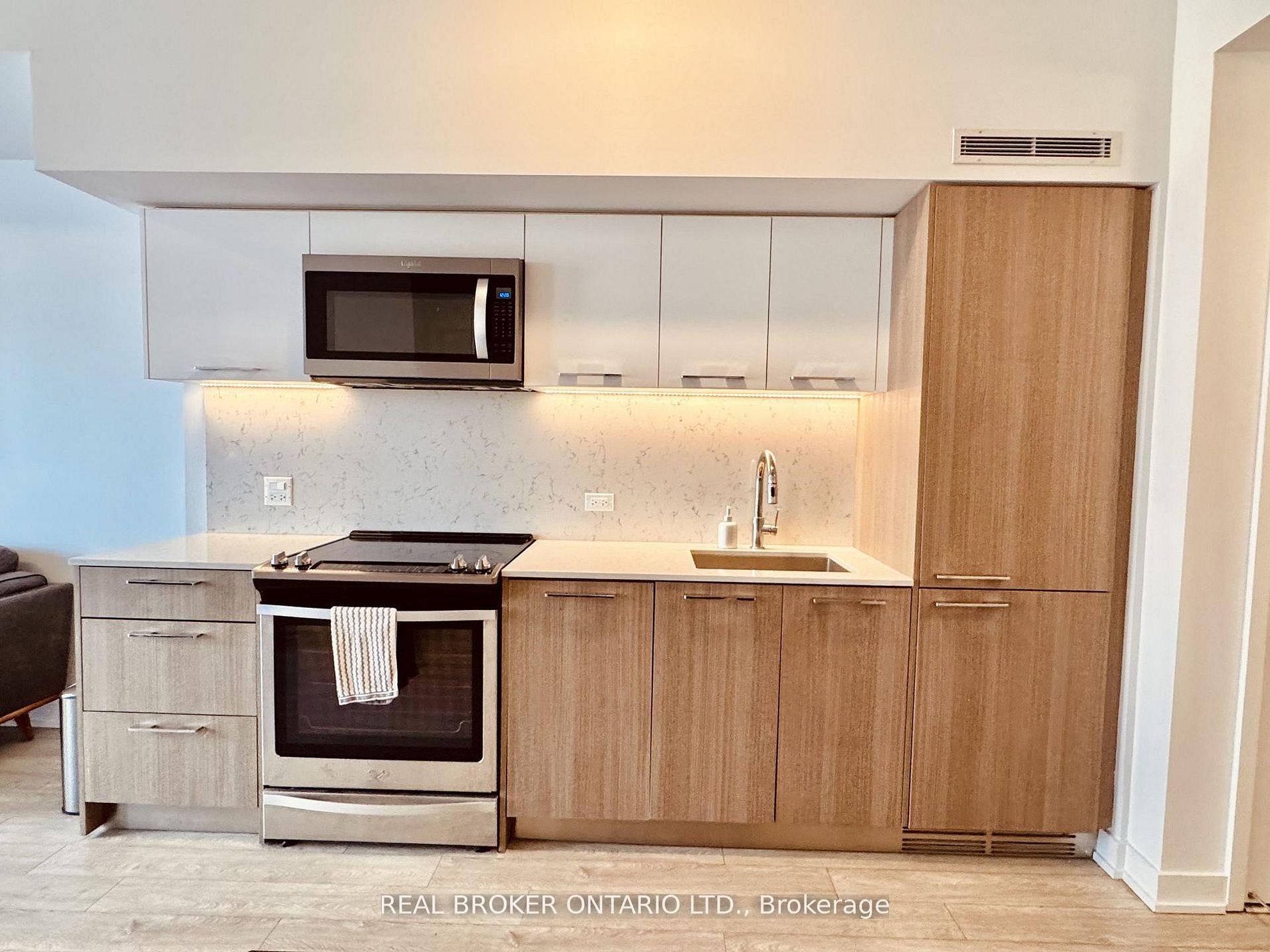 Photo 5 of Unit 717, 15 Baseball Place, Toronto, South Riverdale — HOMEH