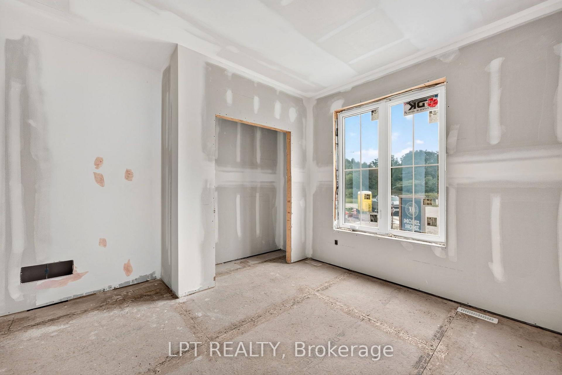 Photo 5 of 207 Merritt Court, North Middlesex, Parkhill — HOMEH