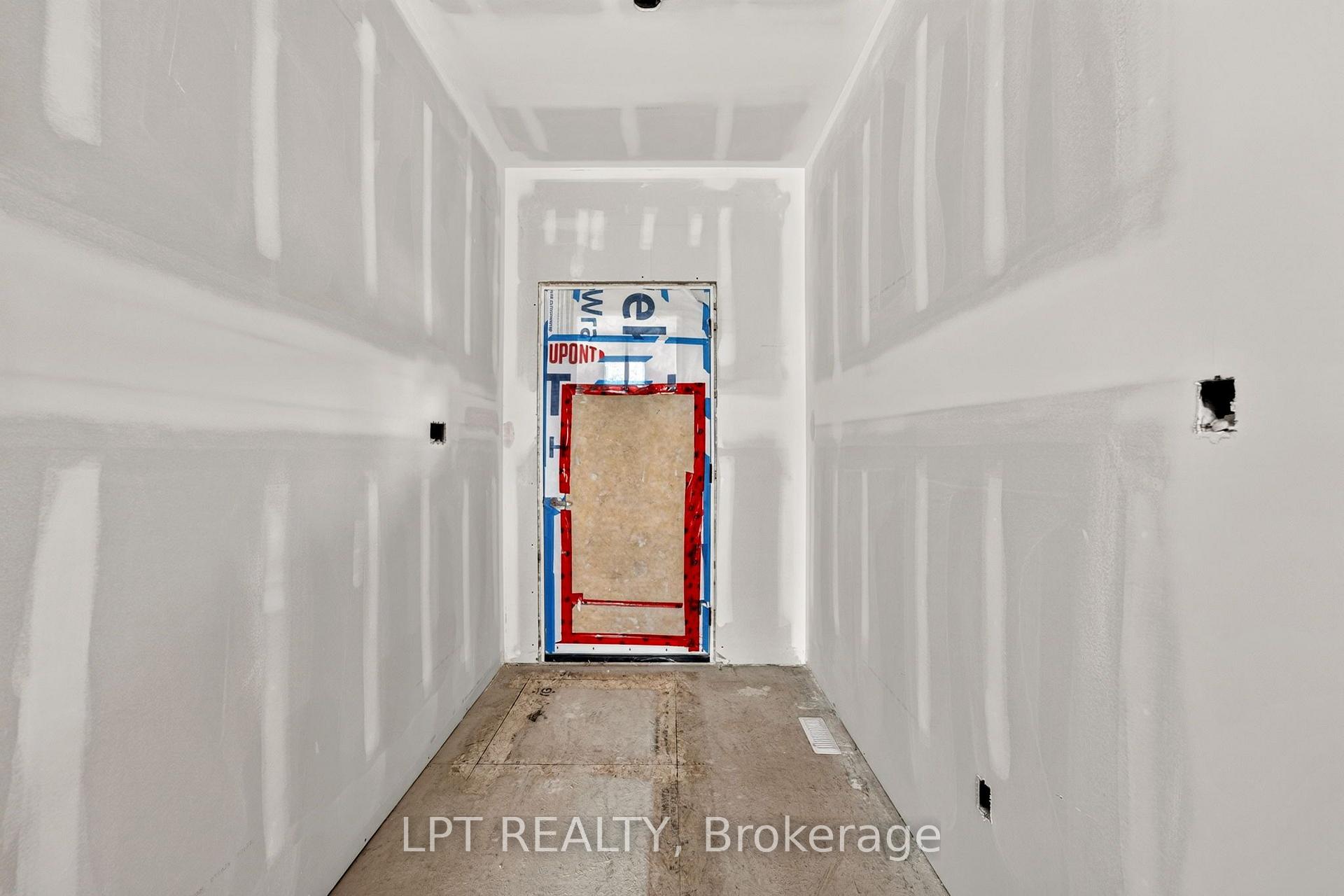 Photo 7 of 207 Merritt Court, North Middlesex, Parkhill — HOMEH