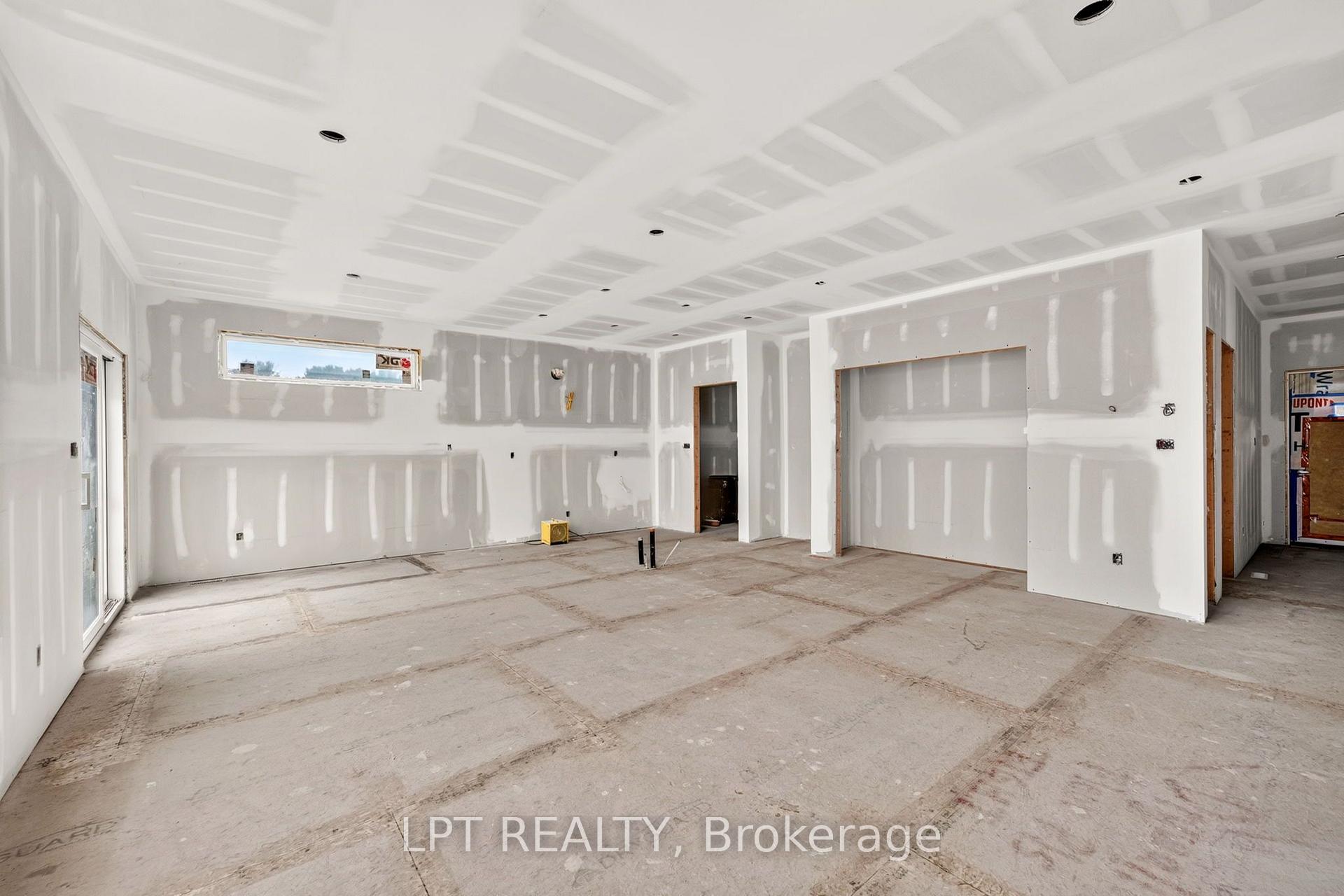 Photo 11 of 207 Merritt Court, North Middlesex, Parkhill — HOMEH
