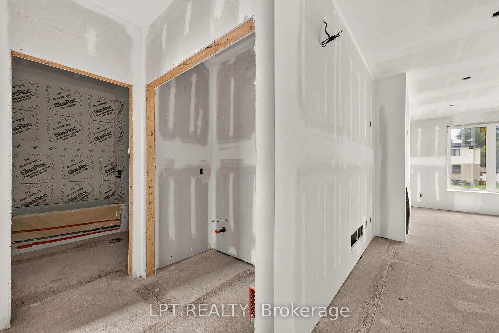Photo 12 of 207 Merritt Court, North Middlesex, Parkhill — HOMEH
