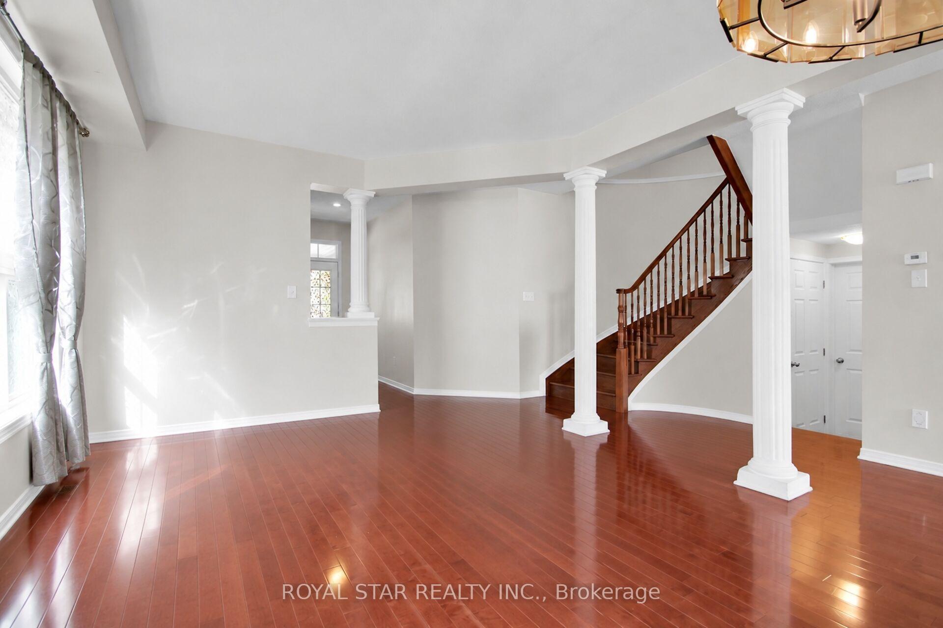 Photo 20 of 512 Stonechurch Way, Ottawa, Barrhaven - Cedargrove/Fraserdale — HOMEH