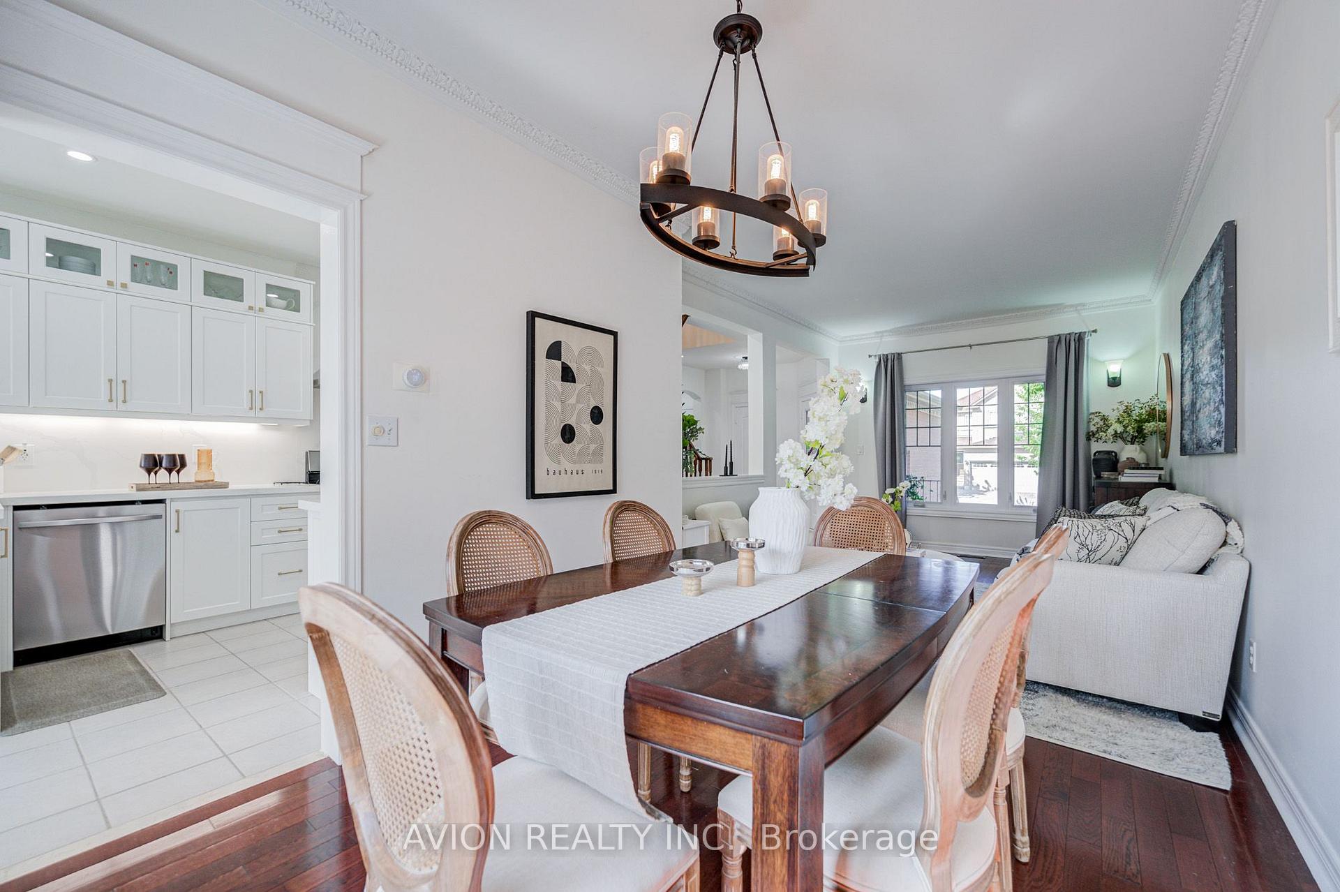 Photo 8 of 83 Stonebridge Boulevard, Scarborough, L'Amoreaux — HOMEH