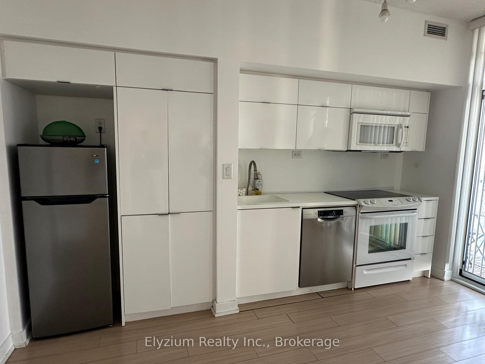Photo 6 of Unit 2207, 151 Dan Leckie Way, Toronto, Waterfront Communities — HOMEH