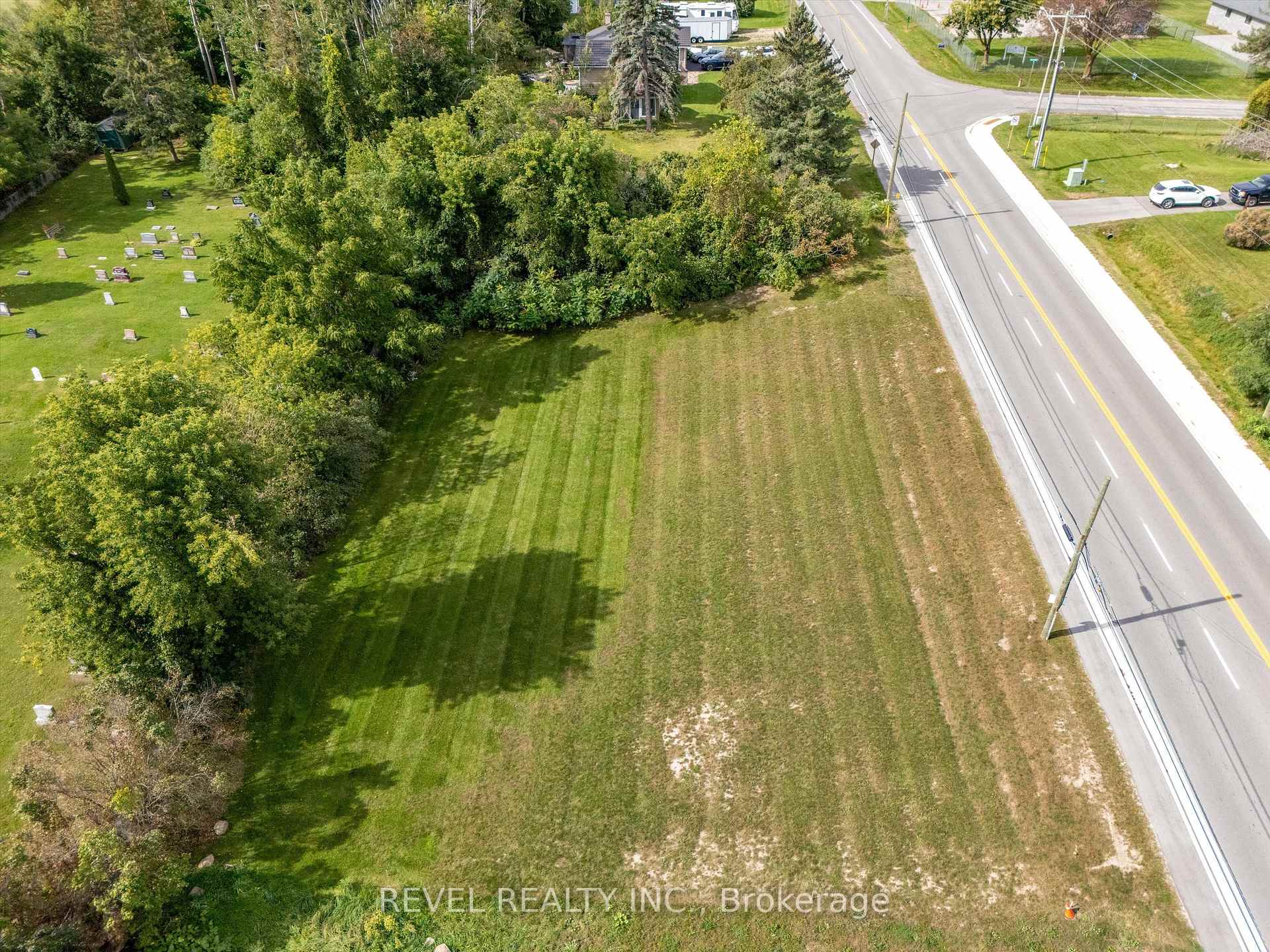 Photo 3 of 2245 Fourth Line, Innisfil, Churchill — HOMEH