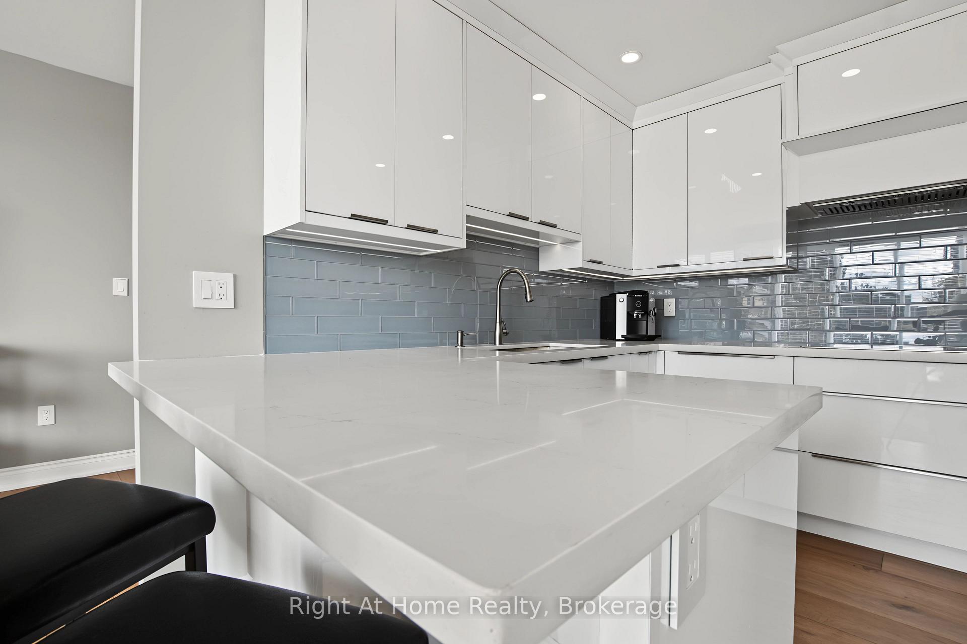 Photo 61 of Unit 603, 2121 Lakeshore Road, Burlington, Brant — HOMEH