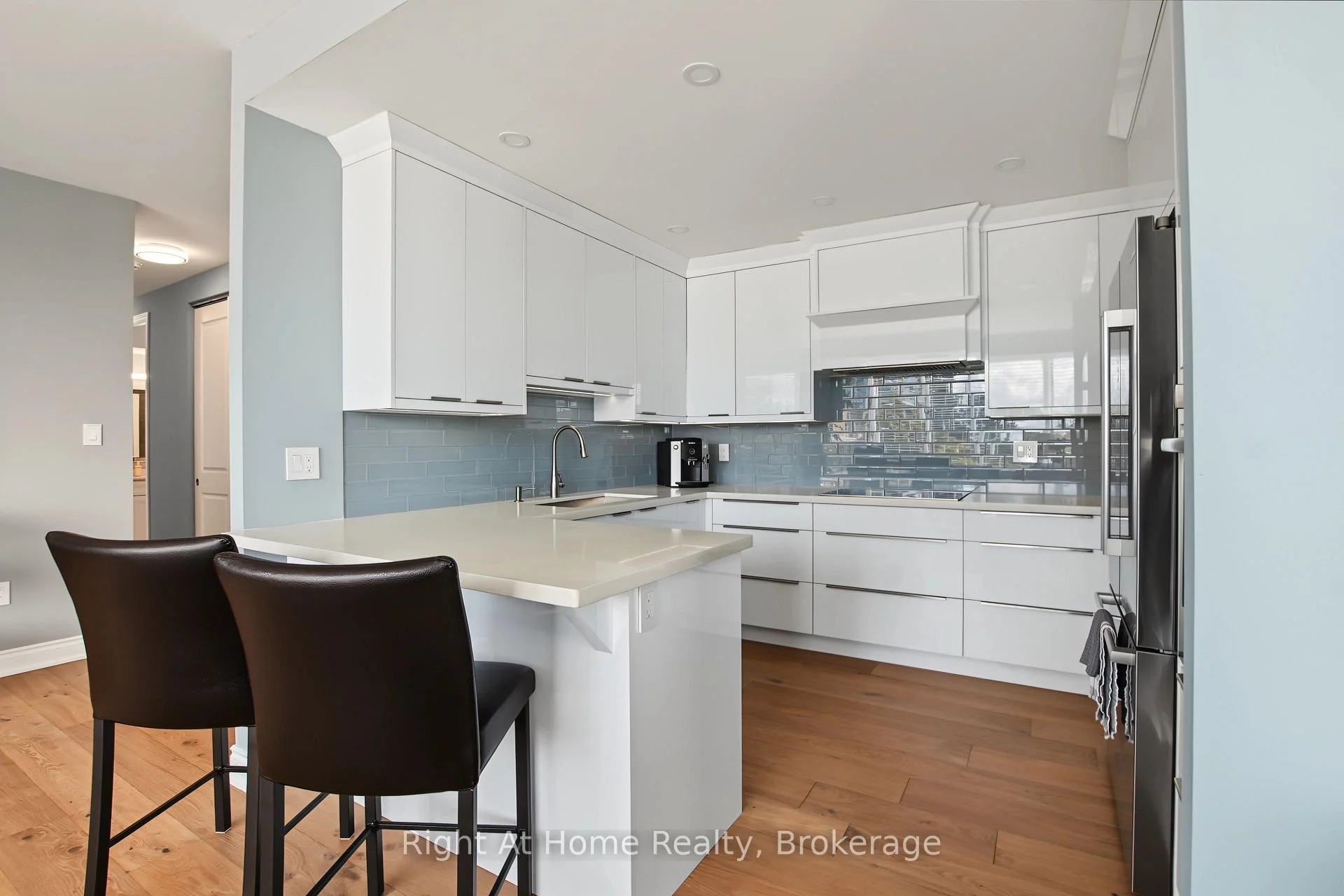 Photo 77 of Unit 603, 2121 Lakeshore Road, Burlington, Brant — HOMEH