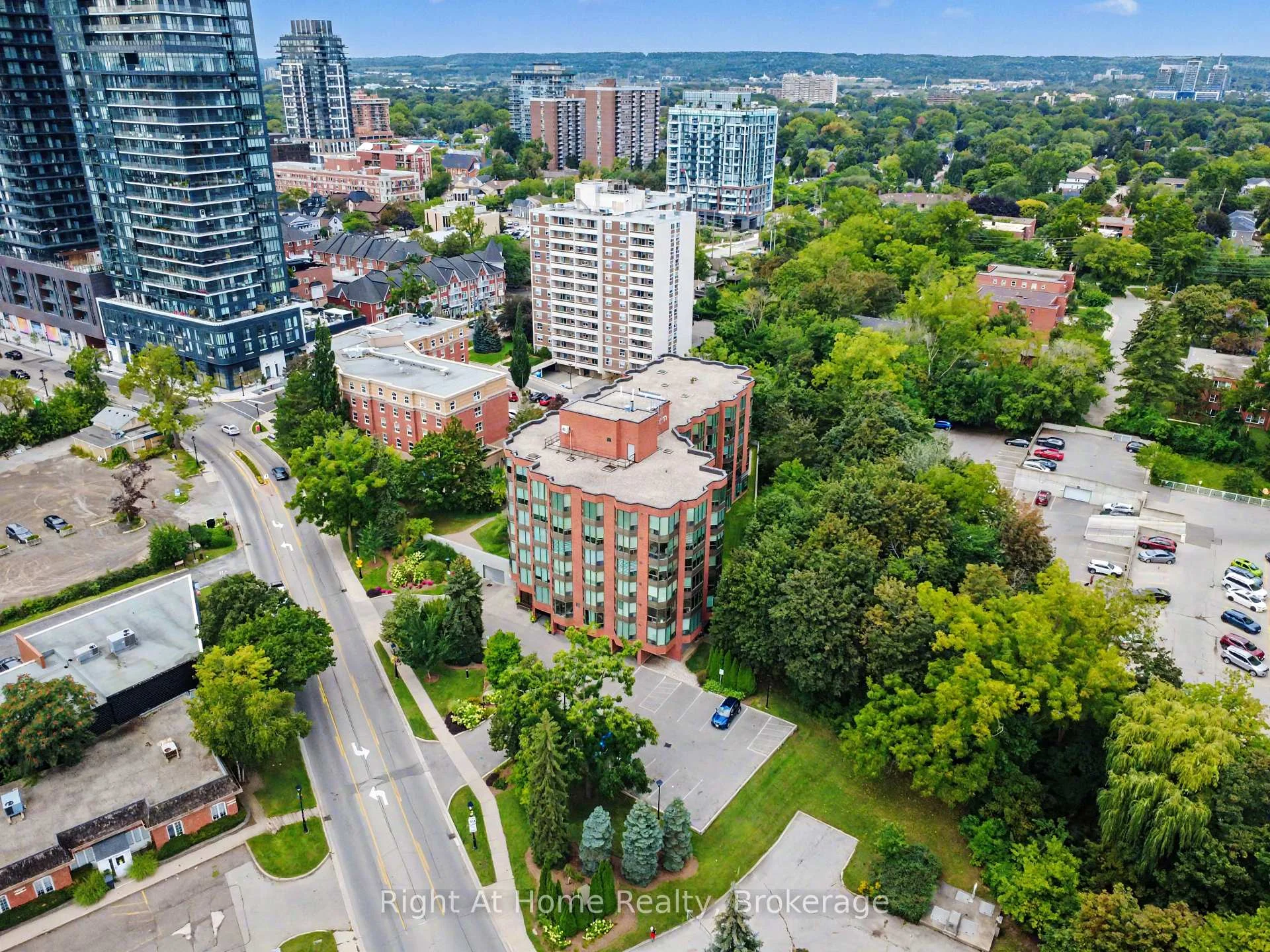 Photo 100 of Unit 603, 2121 Lakeshore Road, Burlington, Brant — HOMEH