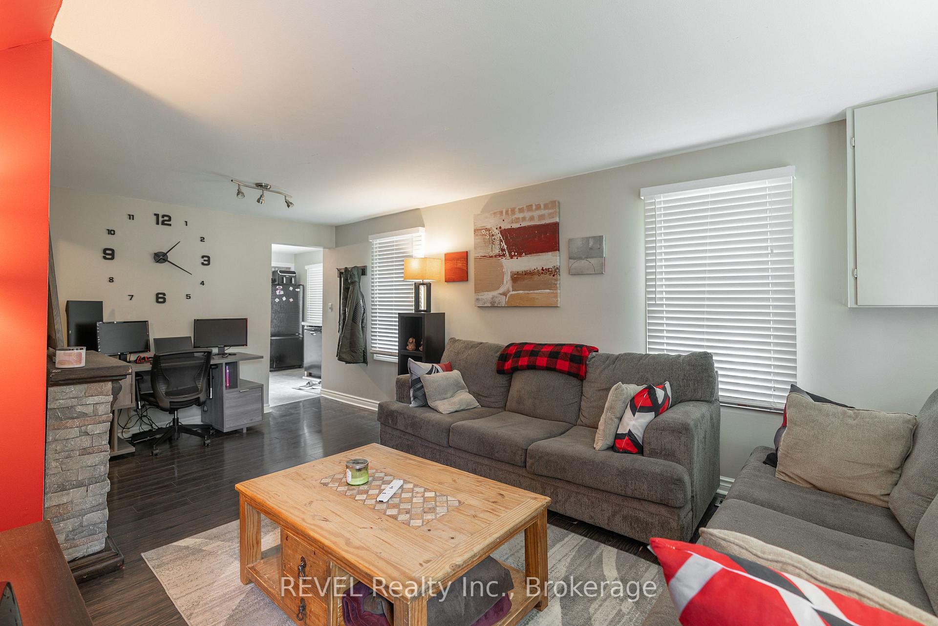 Photo 14 of 650 Deere Street, Welland, Lincoln/Crowland — HOMEH
