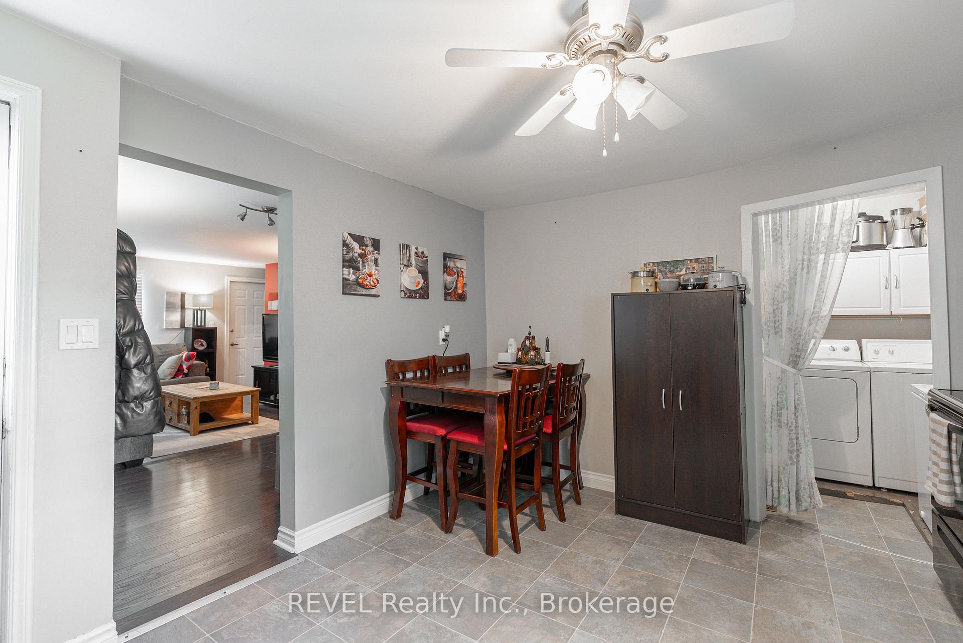Photo 17 of 650 Deere Street, Welland, Lincoln/Crowland — HOMEH