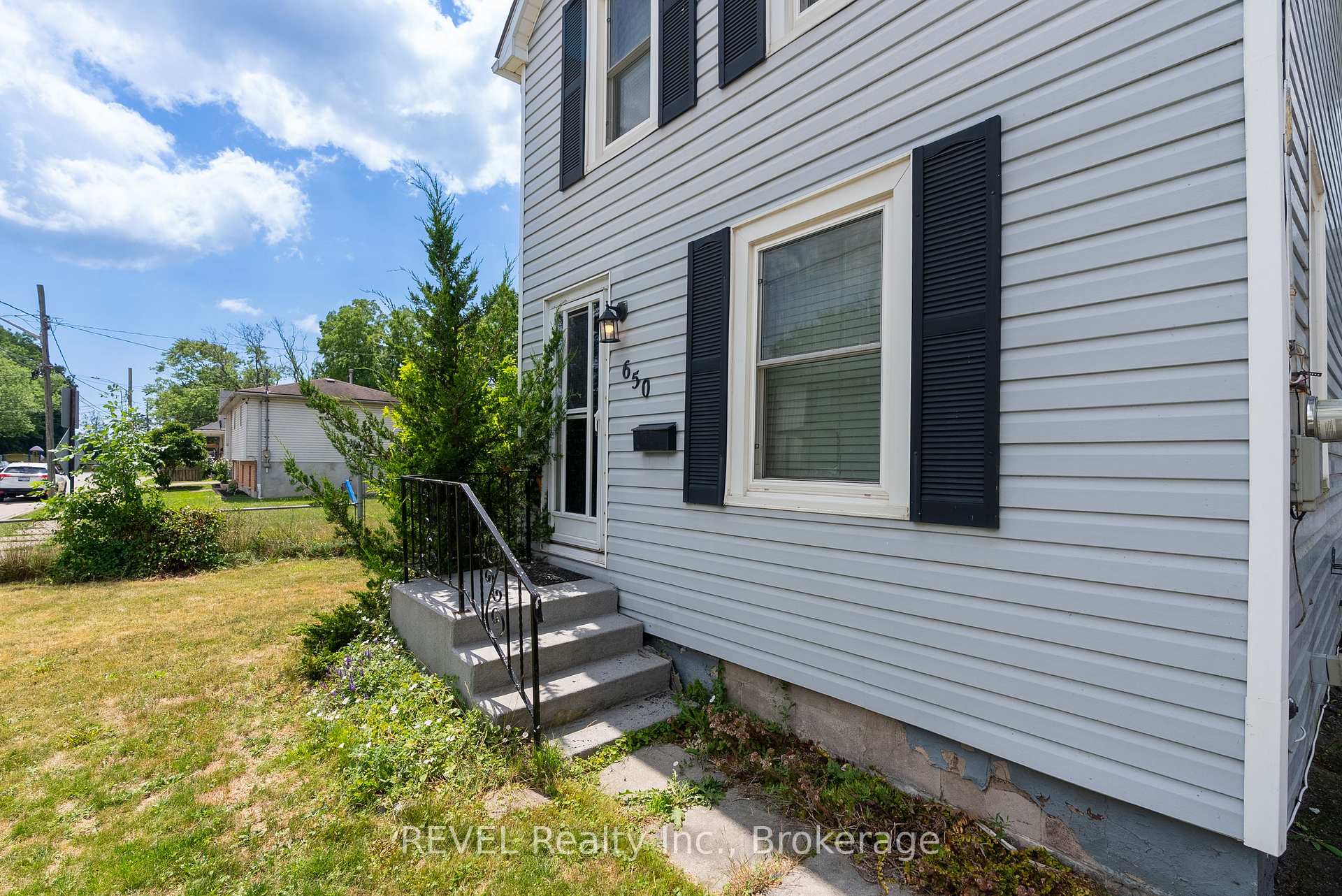 Photo 36 of 650 Deere Street, Welland, Lincoln/Crowland — HOMEH
