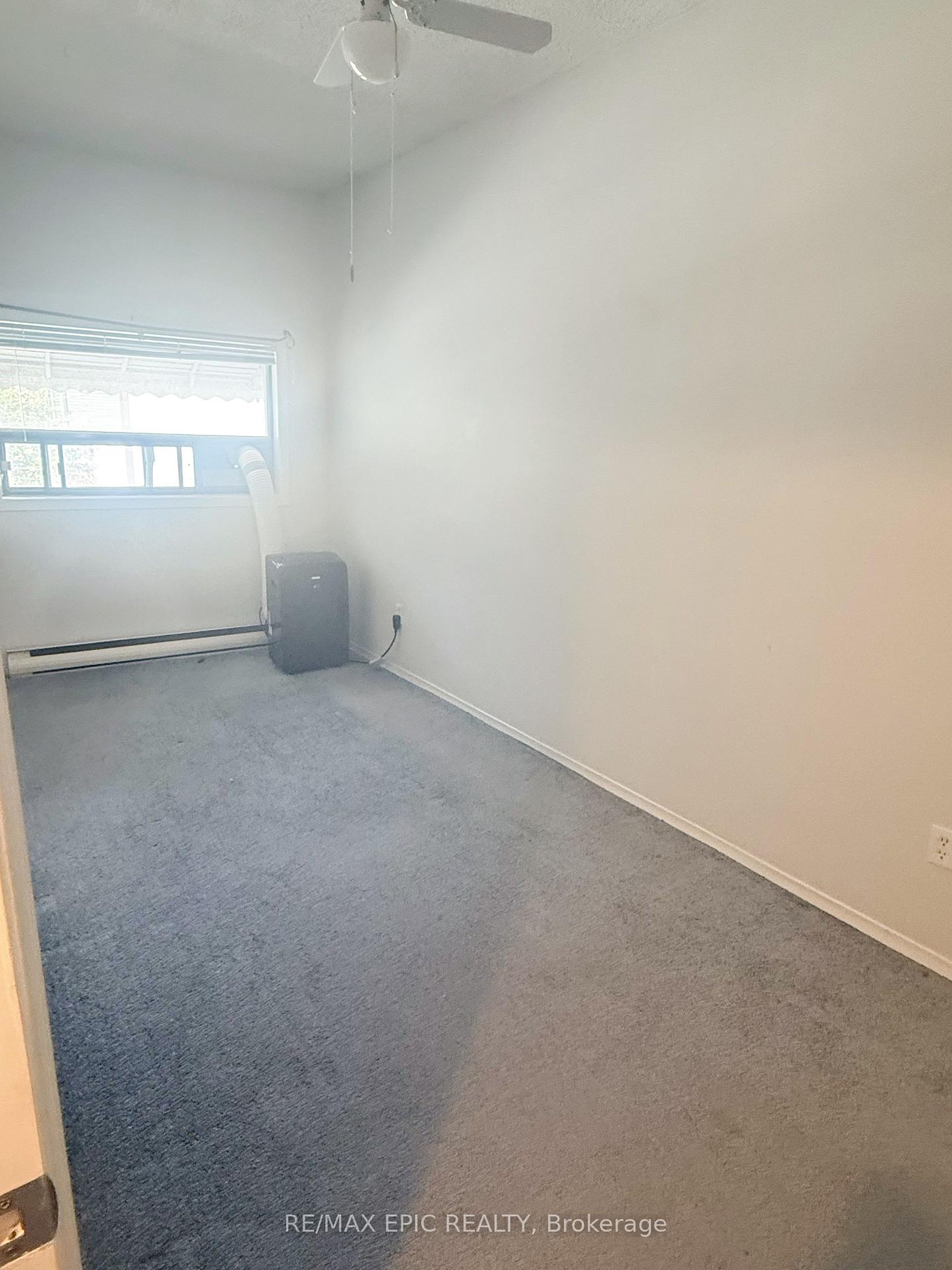 Photo 13 of Unit Upper/2nd Floor, 1044 Kingston Road, Toronto, The Beaches — HOMEH