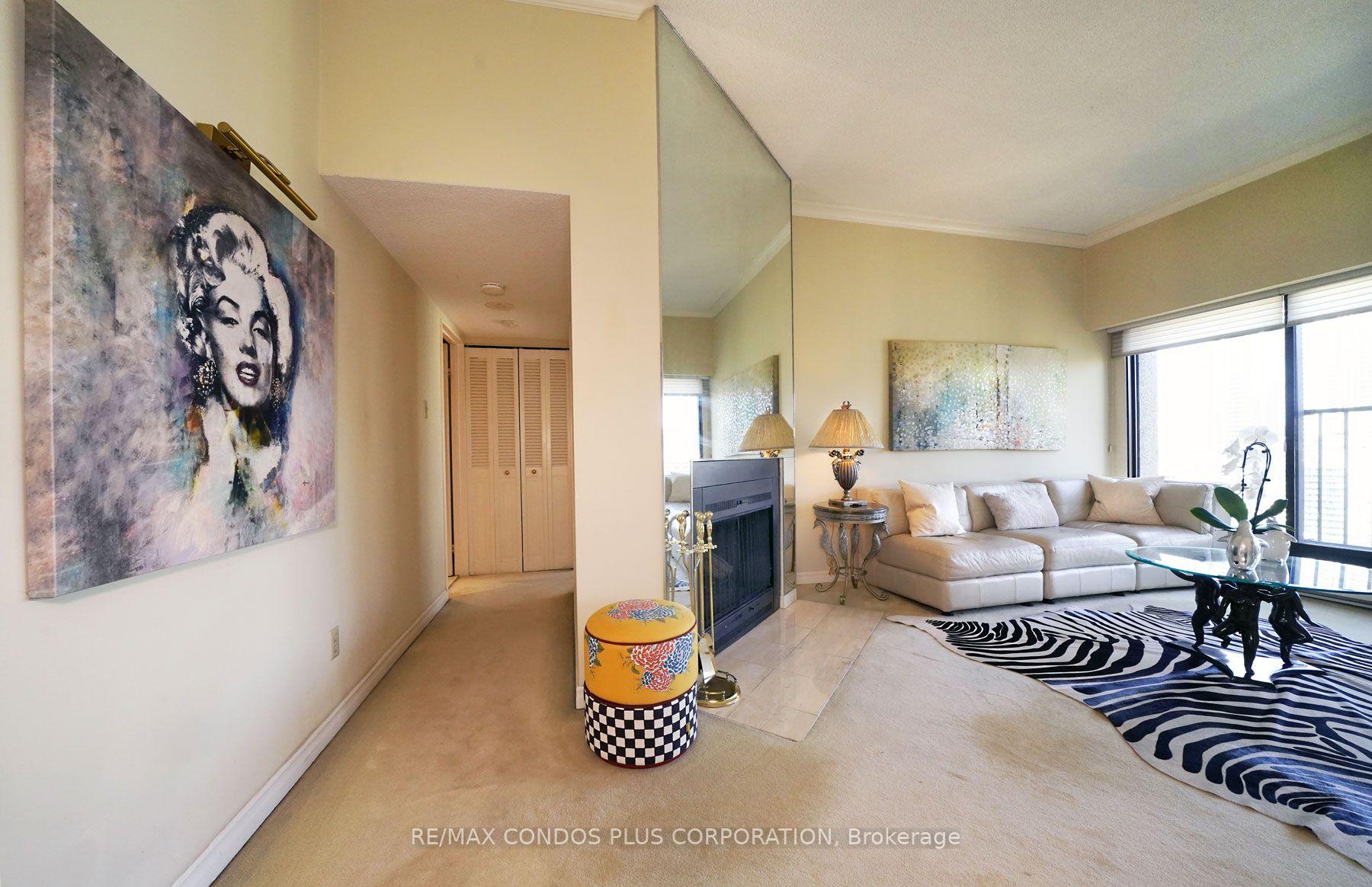 Photo 19 of Unit 3615, 55 Harbour Square, Toronto, Waterfront Communities — HOMEH