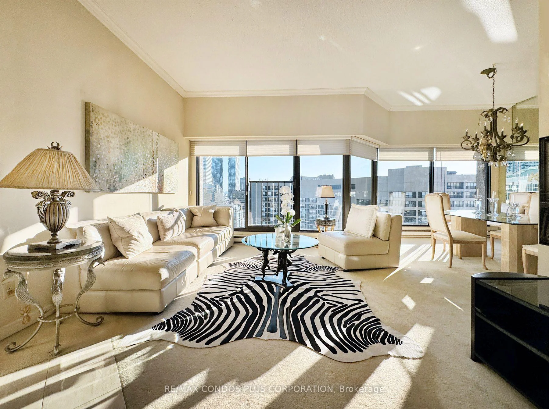 Photo 5 of Unit 3615, 55 Harbour Square, Toronto, Waterfront Communities — HOMEH