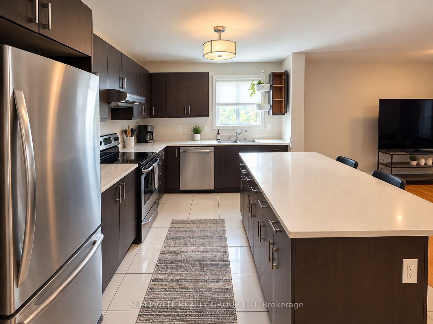 Photo 2 of Unit 2, 11 Chestnut Street, Ottawa, Ottawa East — HOMEH