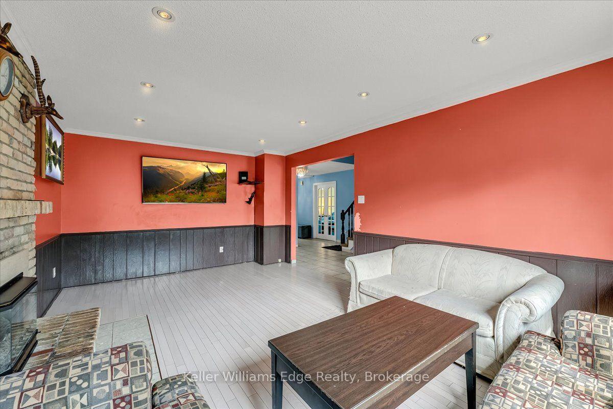 Photo 16 of 3346 Palmer Drive, Burlington, Palmer — HOMEH