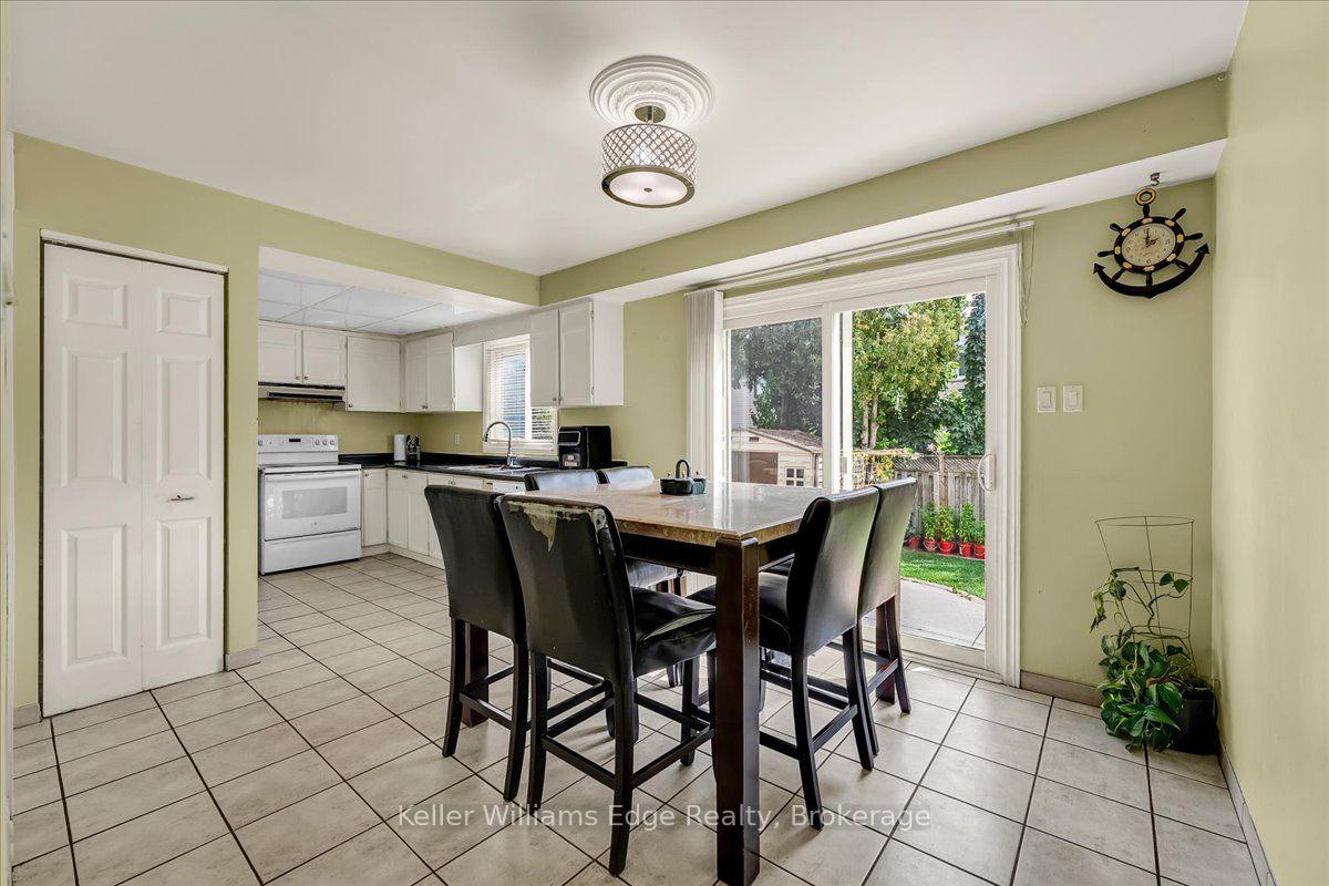 Photo 17 of 3346 Palmer Drive, Burlington, Palmer — HOMEH