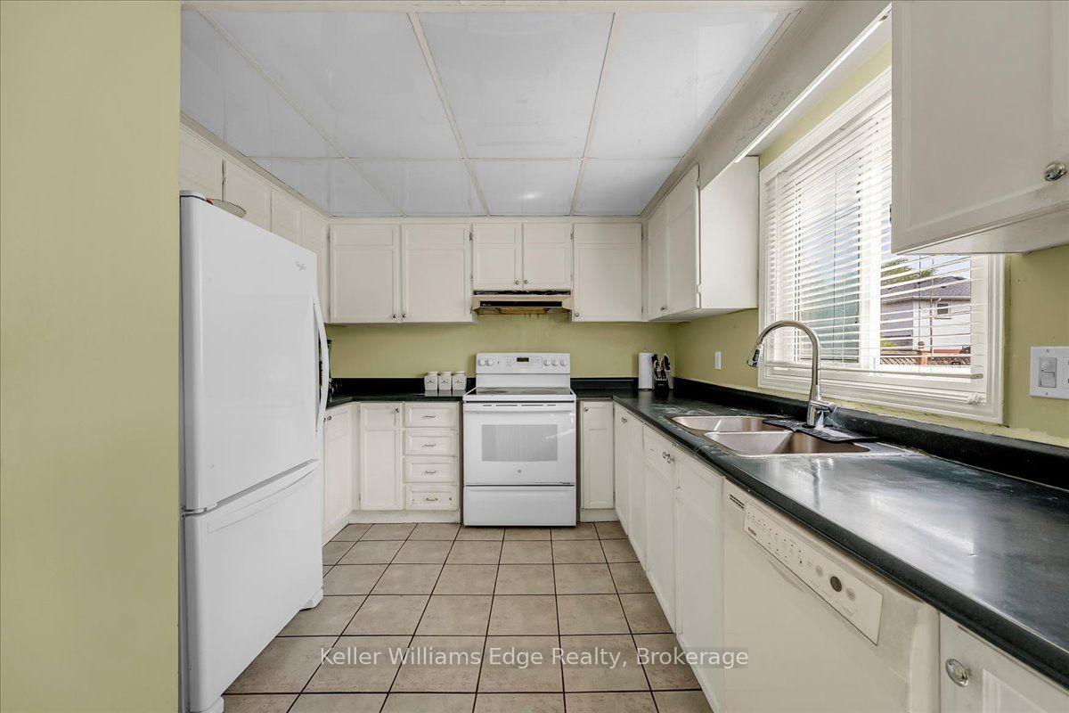 Photo 20 of 3346 Palmer Drive, Burlington, Palmer — HOMEH