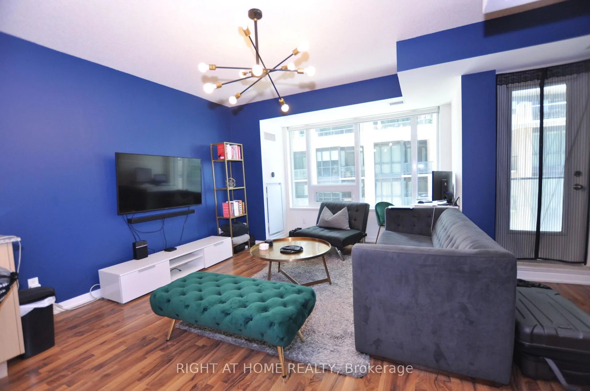 Photo of Unit 407, 55 East Liberty Street