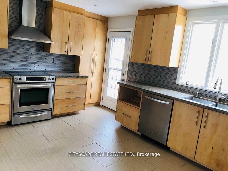 Photo 3 of 1476 Duncan Road, Oakville, Morrison — HOMEH