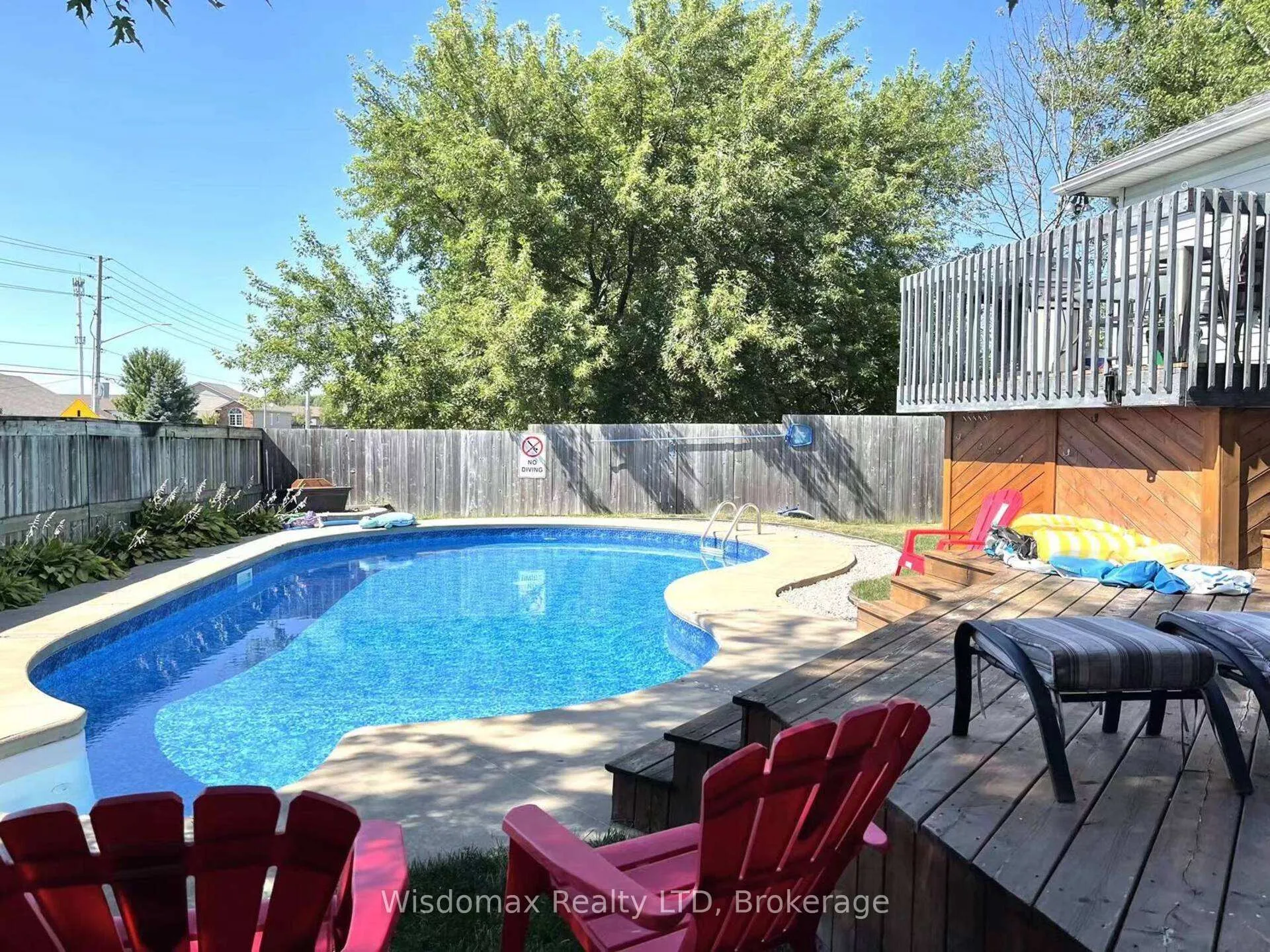 Photo 2 of 8272 Woodsview Crescent, Niagara Falls, Ascot — HOMEH